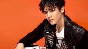 侯明昊的家庭背景,出身名门，星途璀璨的青春偶像